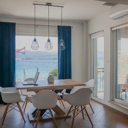 Apartment Frana *